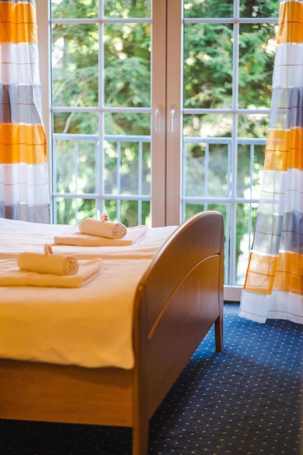 Hotel Altstadt Вассенберг Экстерьер фото